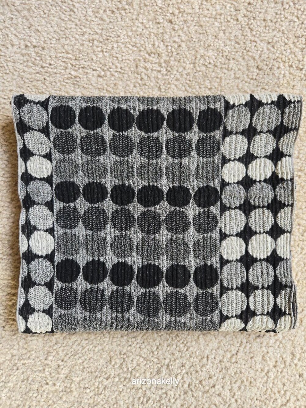 NWOT Nuno for MoMA Wool Scarf Japan Design Mid-Century Retro Circles - Picture 10 of 10